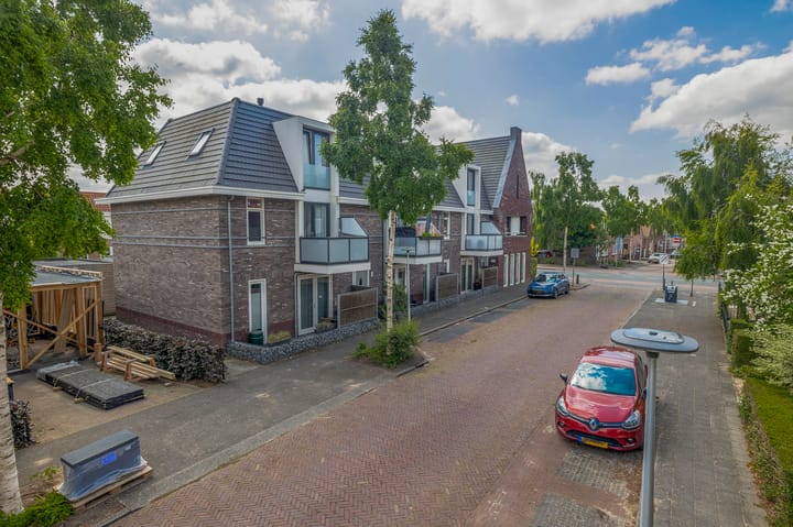 Foto 35 van Julianastraat 54-A