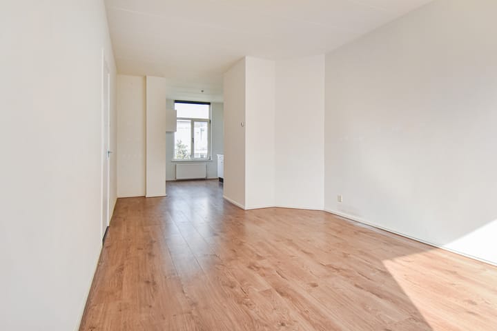 Foto 10 van Anjelierstraat 32