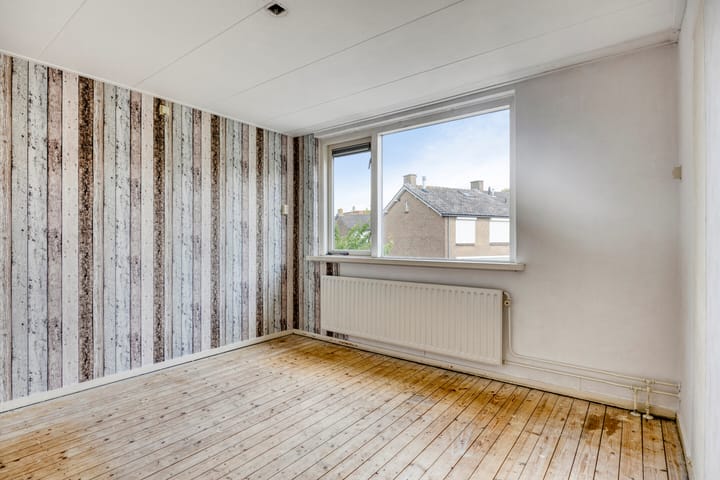 Photo 11 of Zonnebloemstraat 6