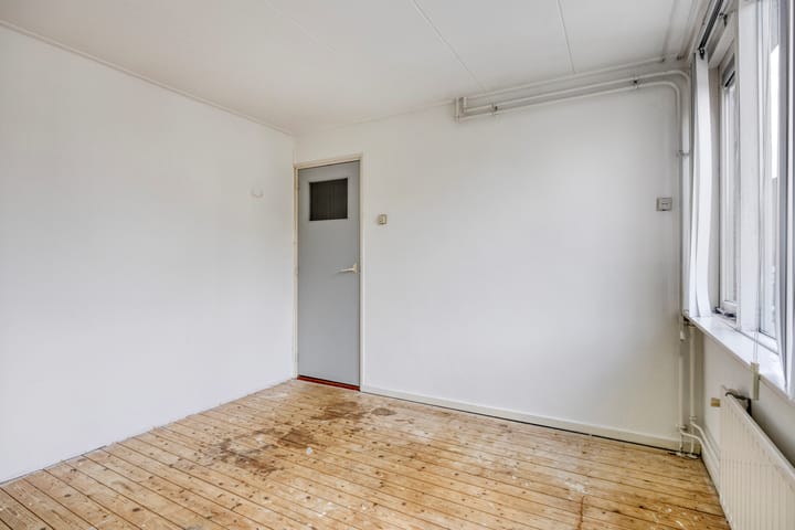 Photo 14 of Zonnebloemstraat 6