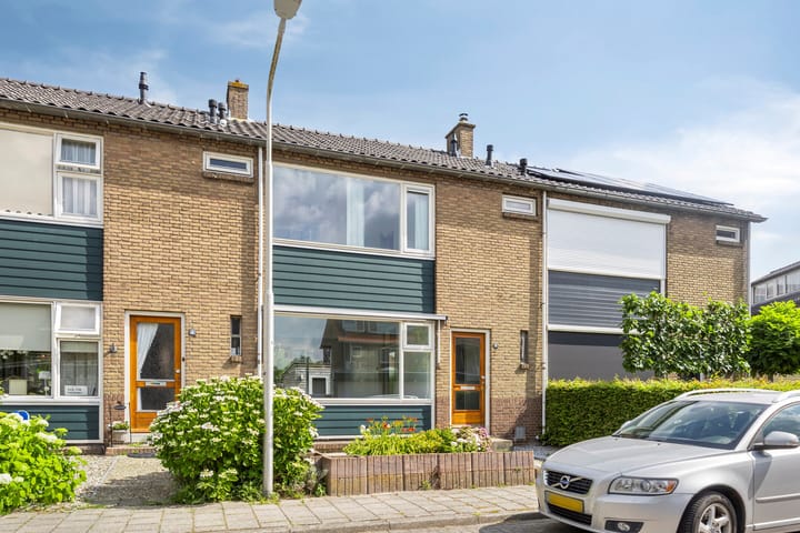 Photo 21 of Zonnebloemstraat 6