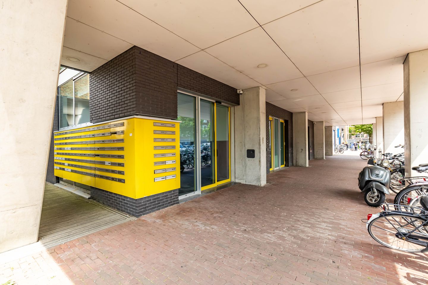 Foto 5 van Wielewaalplein 246