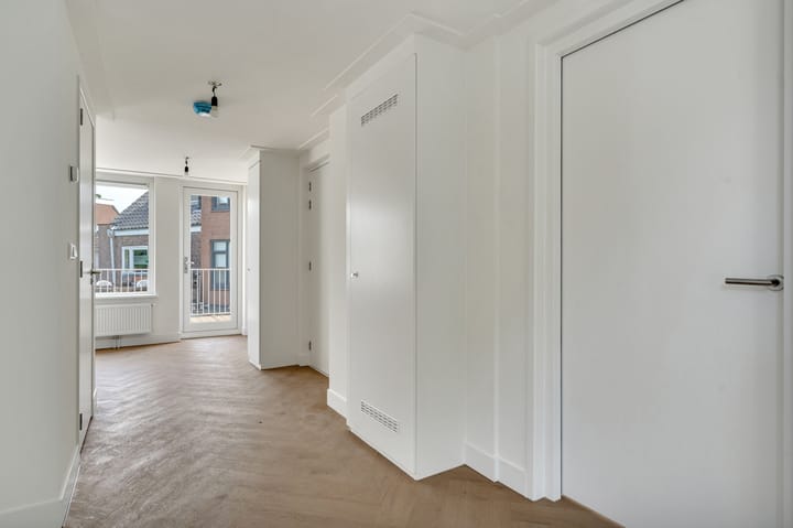 Photo 5 of Lauwerecht 235-A