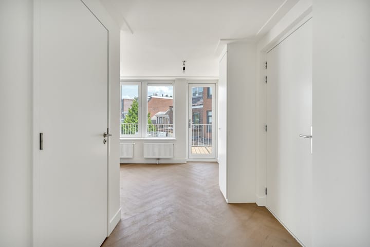 Photo 6 of Lauwerecht 235-A