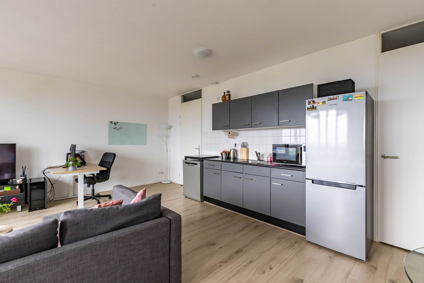 Foto 20 van Wielewaalplein 246