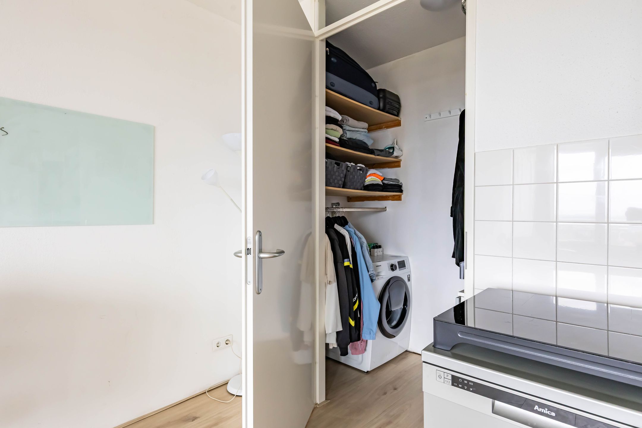 Foto 21 van Wielewaalplein 246