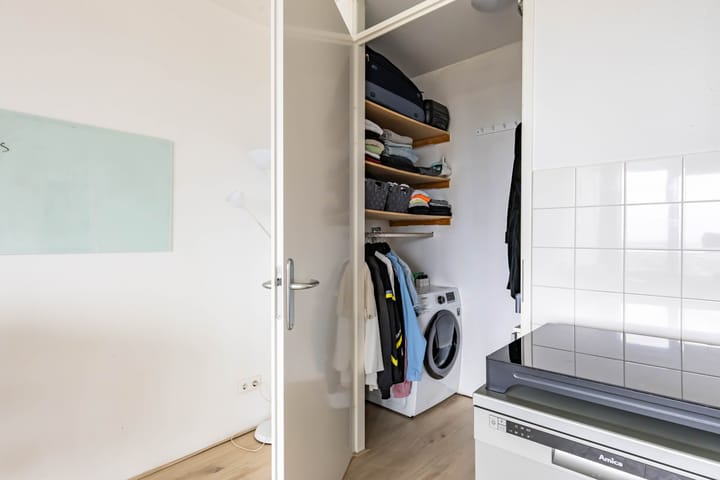 Foto 21 van Wielewaalplein 246