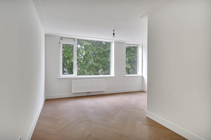 Photo 12 of Lauwerecht 235-A