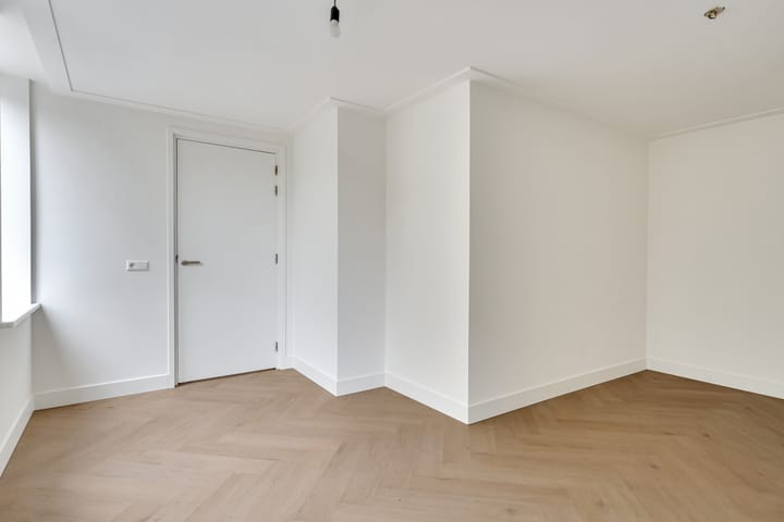 Photo 16 of Lauwerecht 235-A