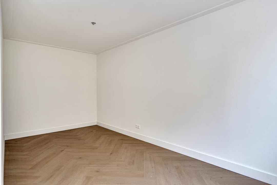 Photo 17 of Lauwerecht 235-A