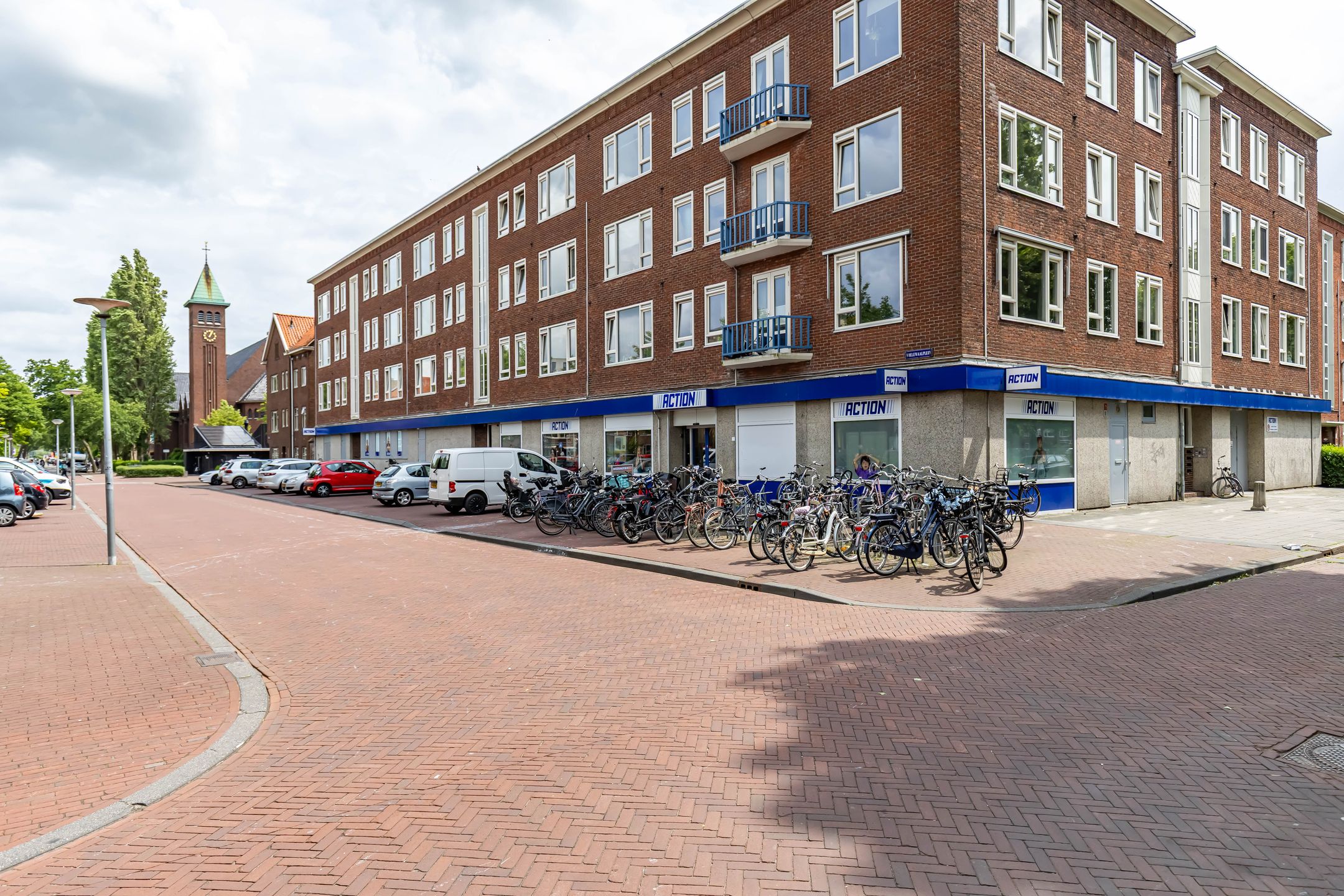 Foto 30 van Wielewaalplein 246