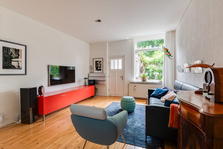 Photo 11 of Burgemeester Penstraat 25