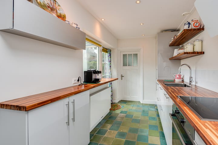 Photo 12 of Burgemeester Penstraat 25