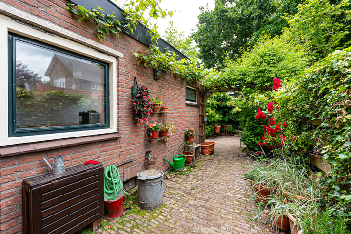 Photo 17 of Burgemeester Penstraat 25