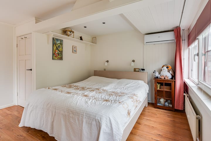 Photo 24 of Burgemeester Penstraat 25