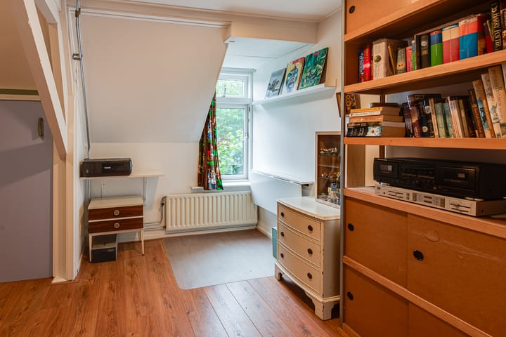 Photo 27 of Burgemeester Penstraat 25