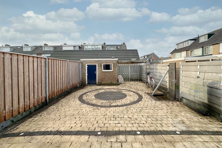 Foto 22 van van Maerlantstraat 34