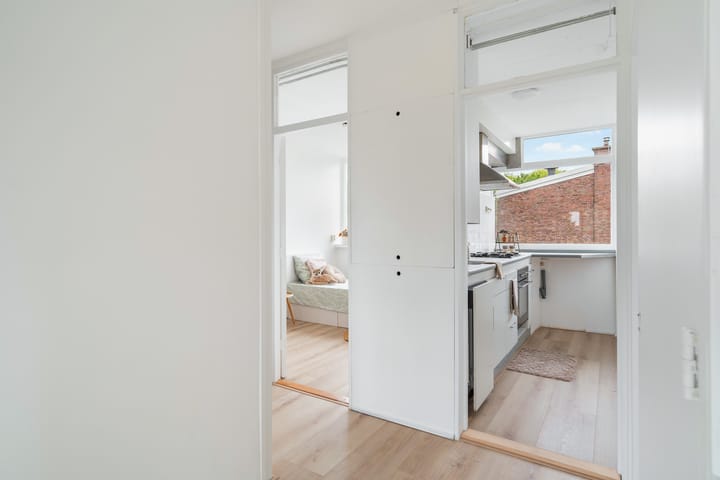 Foto 20 van Van Almondestraat 70-A