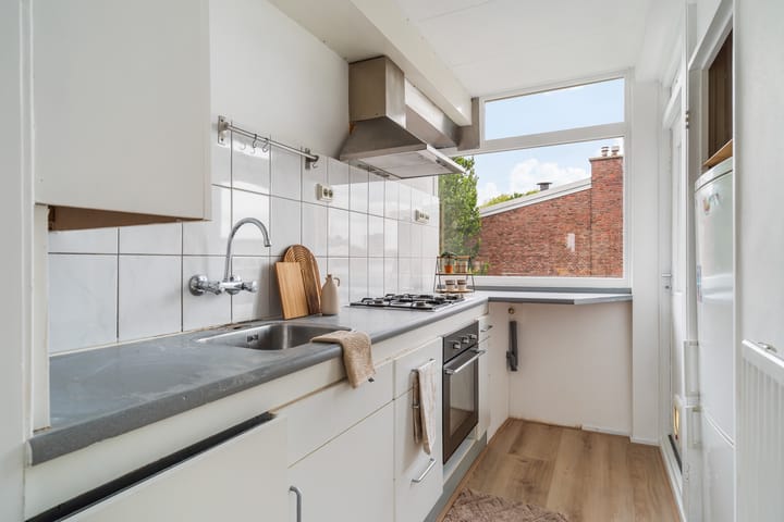 Foto 22 van Van Almondestraat 70-A