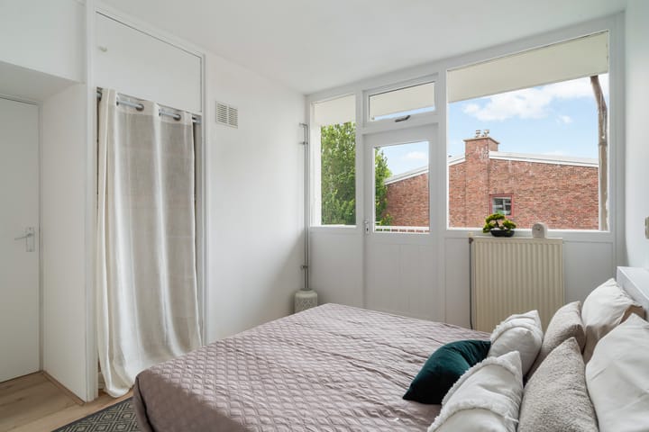 Foto 31 van Van Almondestraat 70-A