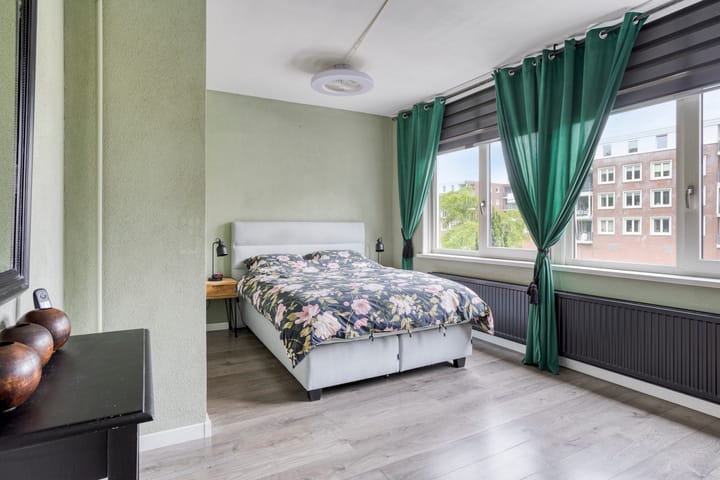 Foto 21 van Burgemeester Sutoriusstraat 32