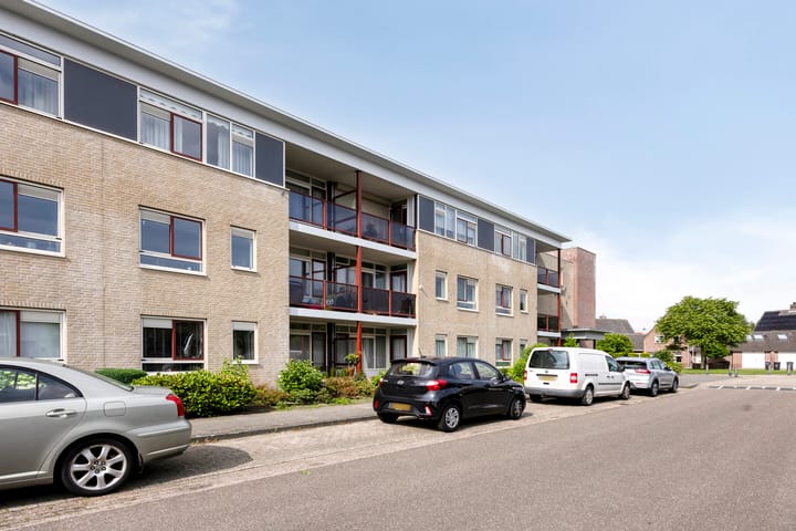 Foto 24 van Afrikalaan 37