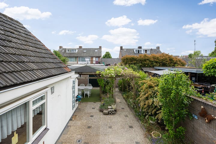 Foto 44 van Baroniestraat 27