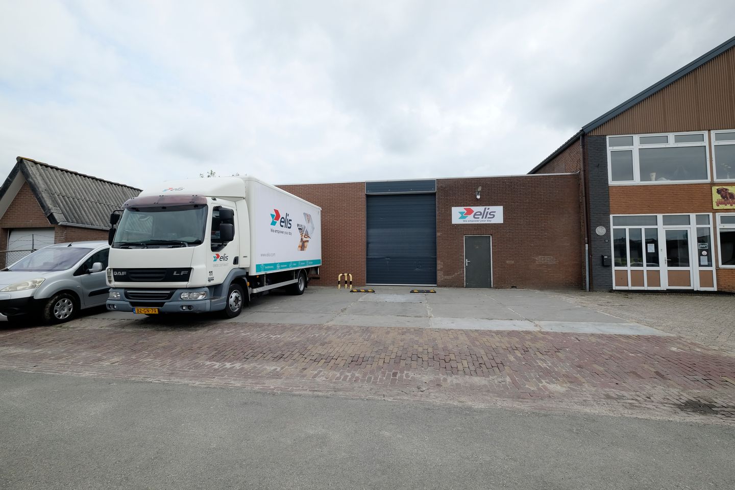 Bekijk foto 1 van Fabrieksweg 14