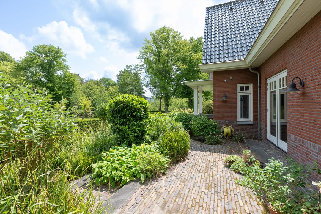 Photo 8 of Oostsingel 183