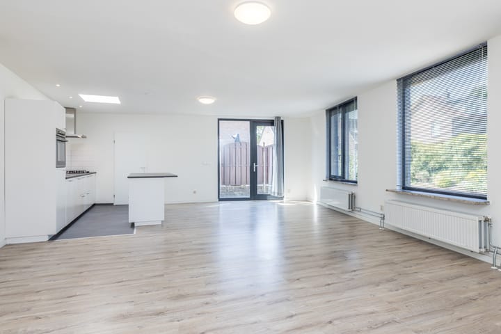 Foto 7 van Bachstraat 13