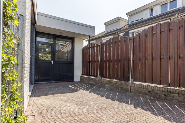 Foto 23 van Bachstraat 13