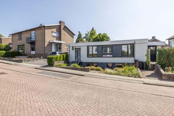 Foto 26 van Bachstraat 13