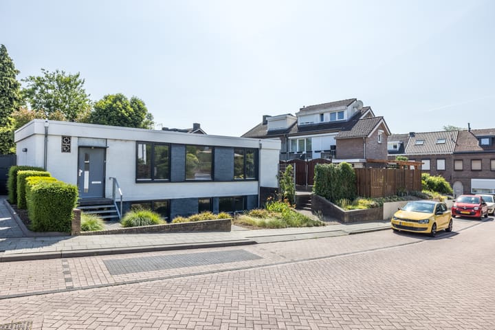 Foto 27 van Bachstraat 13