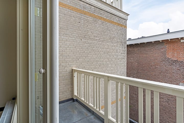 Foto 21 van Willem van Outhoornstraat 35-A