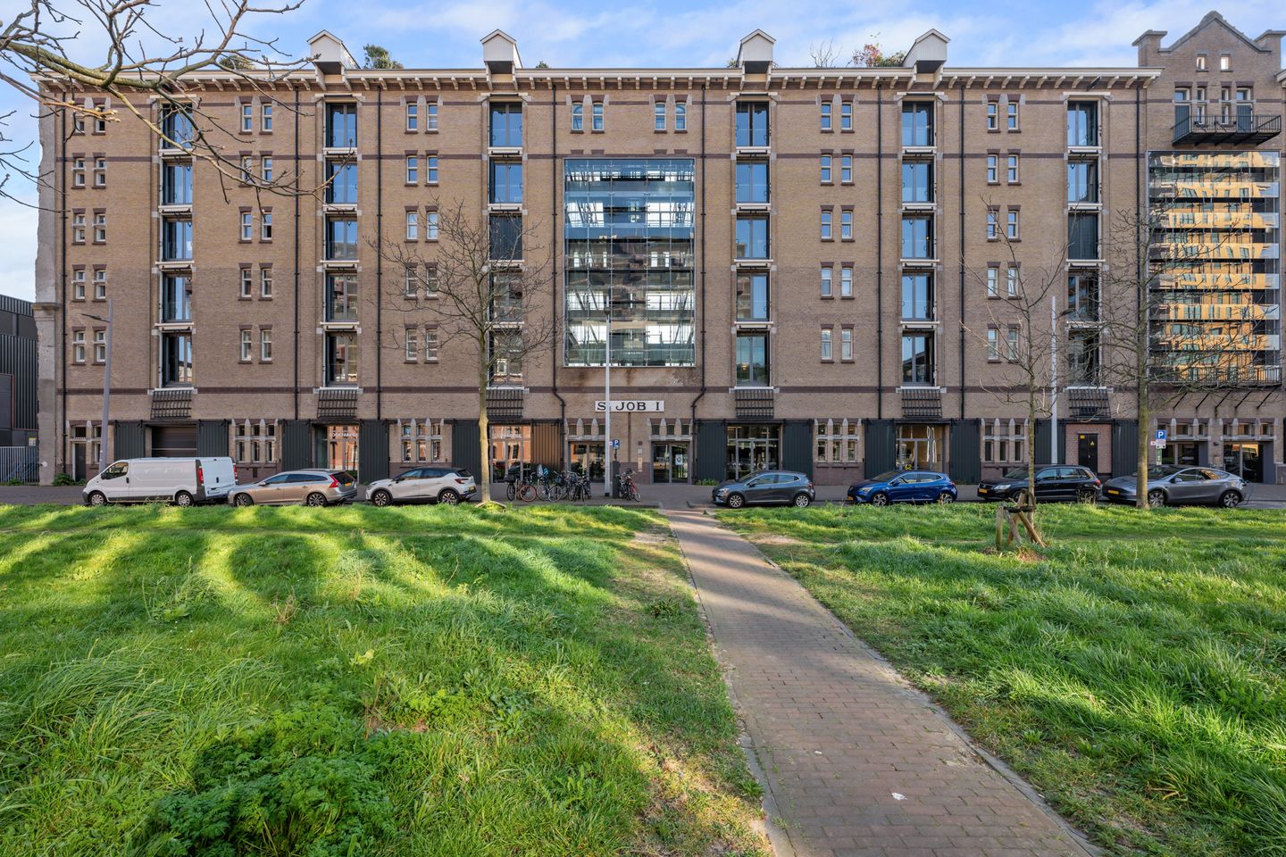 Photo 5 of Lloydstraat 58