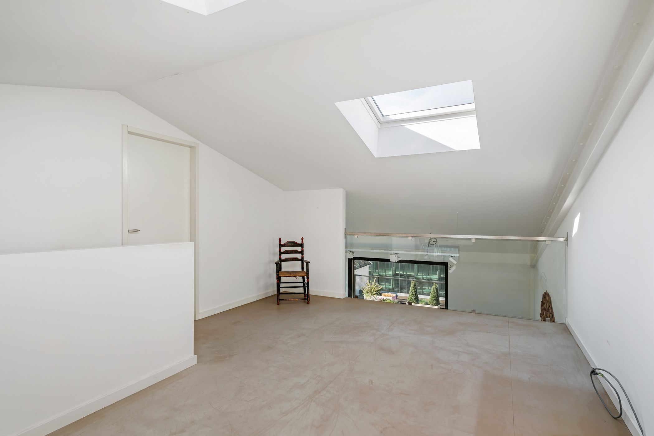 Photo 36 of Lloydstraat 58