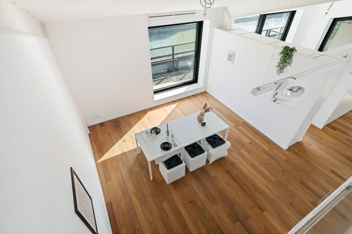 Foto 37 van Lloydstraat 58