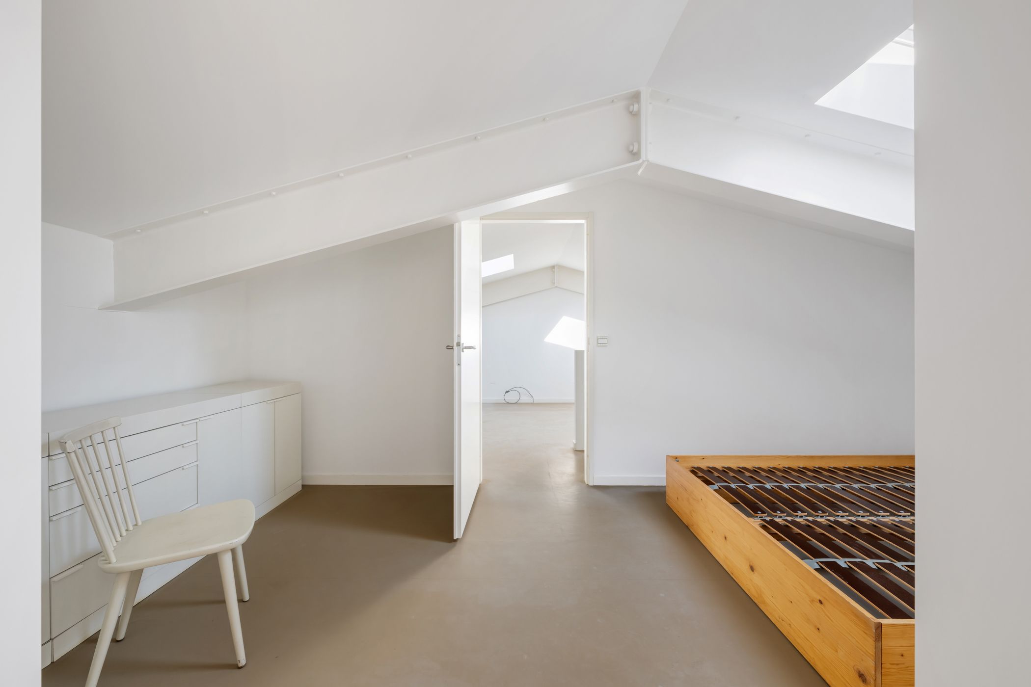 Photo 39 of Lloydstraat 58