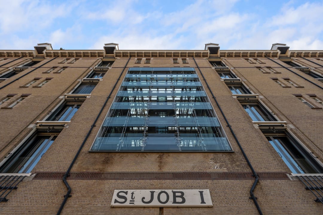 Photo 41 of Lloydstraat 58