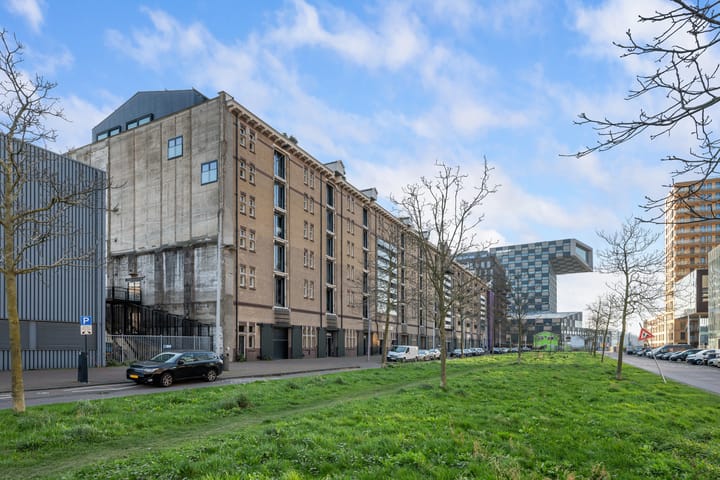 Foto 42 van Lloydstraat 58