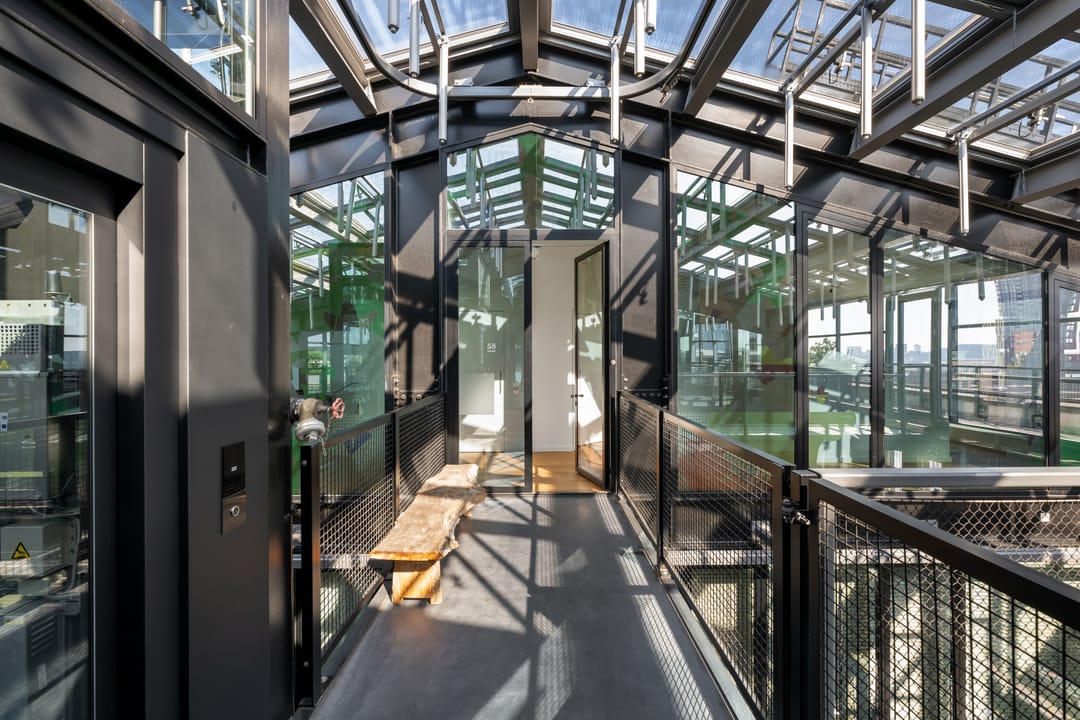 Photo 43 of Lloydstraat 58