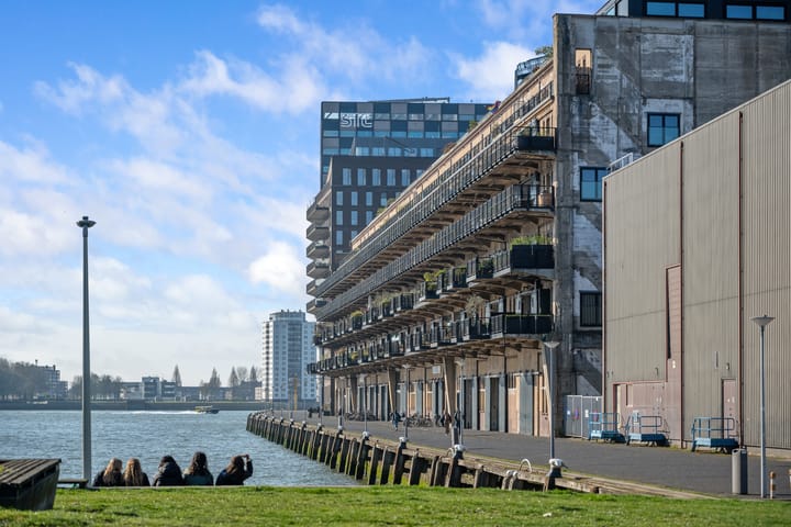 Foto 47 van Lloydstraat 58