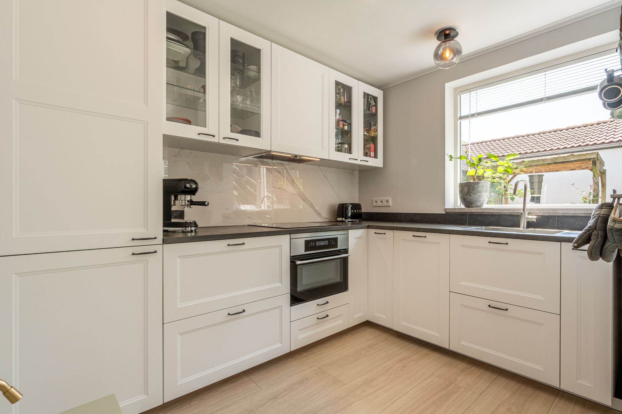 Foto 15 van Strijenseweg 140