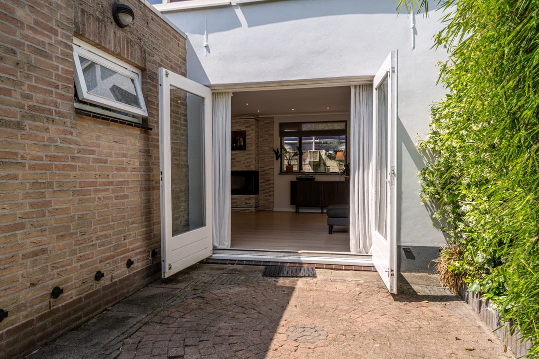 Foto 37 van Strijenseweg 140