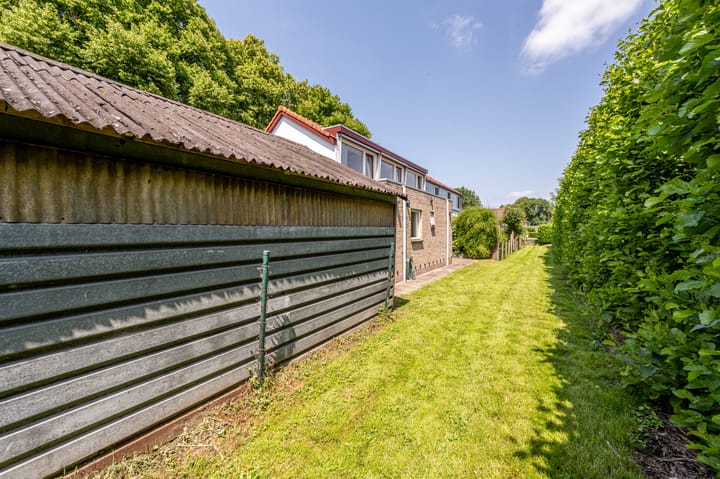 Photo 40 of Strijenseweg 140