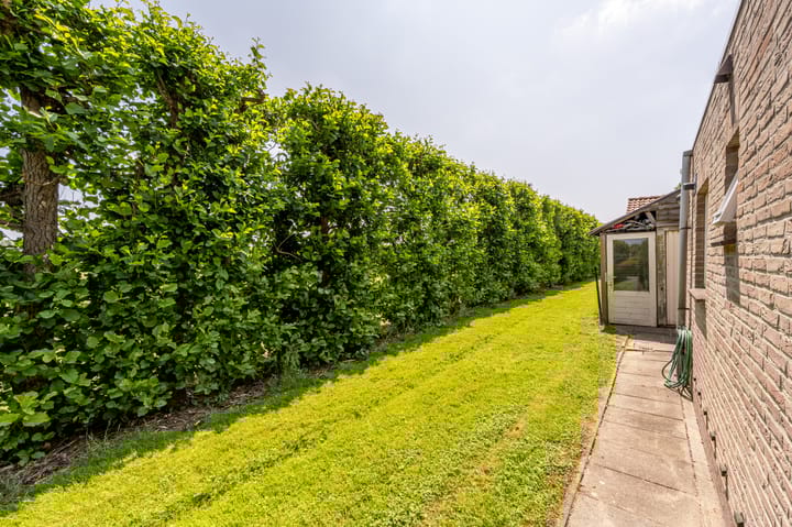 Photo 41 of Strijenseweg 140