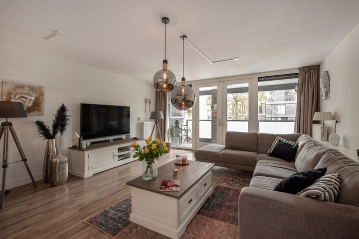 Foto 8 van Weidevogellaan 128