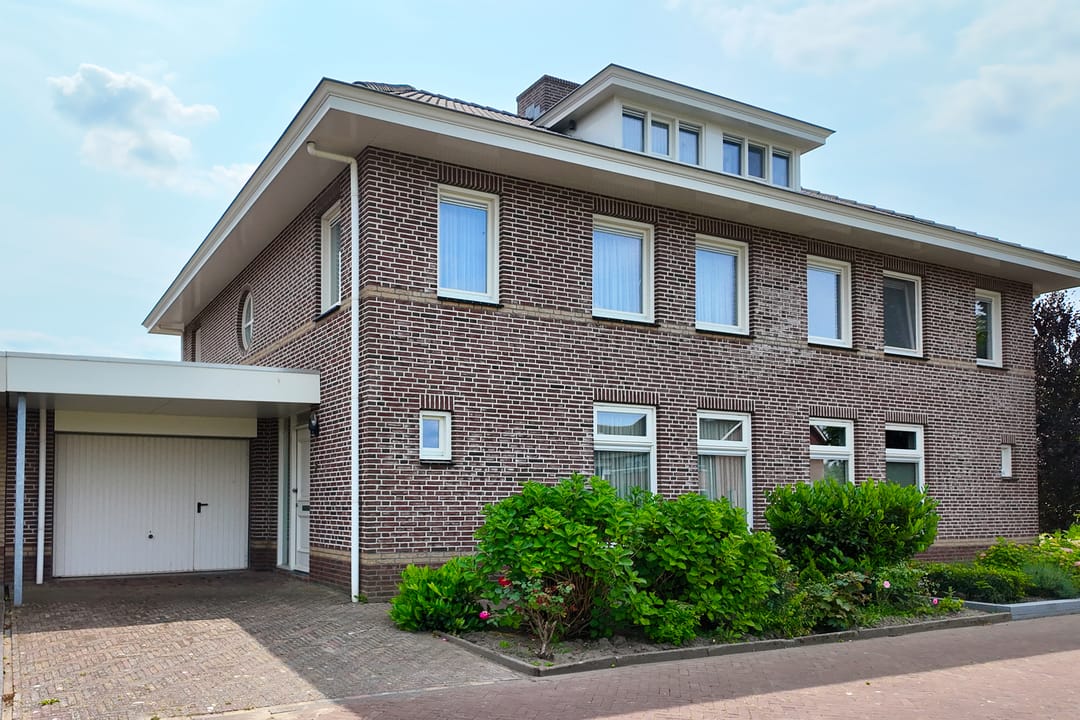 Foto 1 van Dansvlinder 7