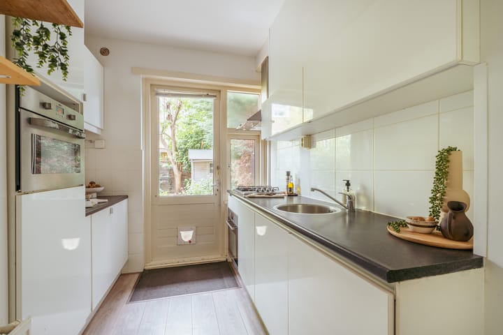 Foto 11 van Helmholtzstraat 69-H