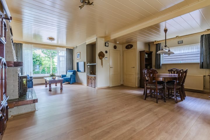 Photo 15 of Julianalaan 7